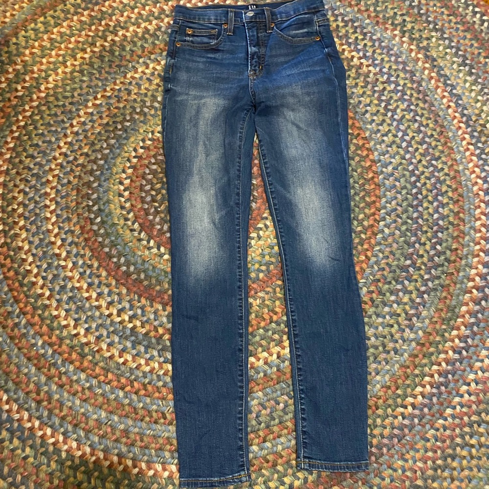Gap Women’s True Skinny Jeans